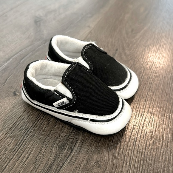 Infant Vans - Picture 1 of 3